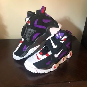 Nike Air Barrage Mid “Raptors”